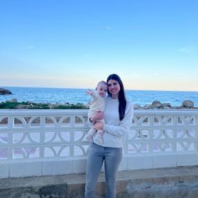 Eugenia, Babysitter in Cullera