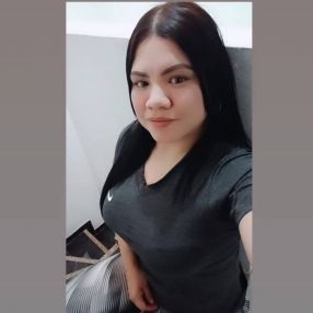 Virginia, Babysitter in Rentería