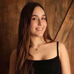 Jana, Niñera o canguro en Cervelló