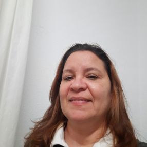 Beatriz, Babysitter in Santander