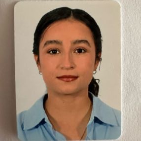 Ana María, Niñera o canguro en Parla