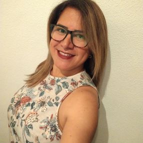 Leonor, Babysitter in Alcora