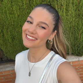 Marina, Niñera o canguro en Zuera