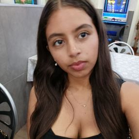 Cristy  Alejandra, Niñera o canguro en Badia del Vallès