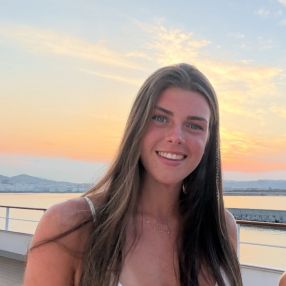 Clara, Babysitter in Navacerrada