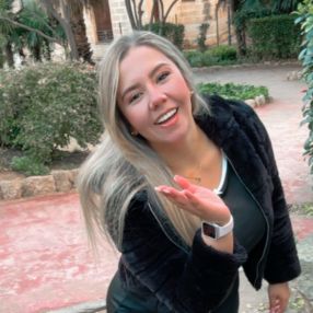 Alix, Niñera o canguro en Azuqueca de Henares