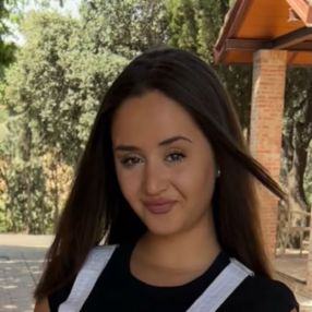 Noelia, Niñera o canguro en Piedrabuena