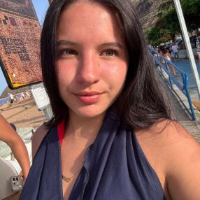 Victoria, Niñera o canguro en san miguel de abona