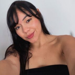 Shirley, Niñera o canguro en Cambre