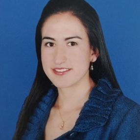 DANIELA, Babysitter in Los Cristianos