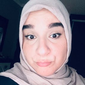 Nariman, Babysitter in Melilla