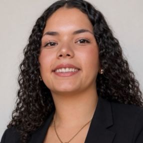 Miranda, Babysitter in Velilla de San Antonio