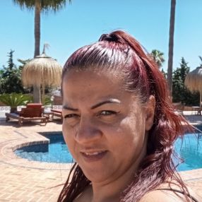 Jenny Lizet, Niñera o canguro en Mollina