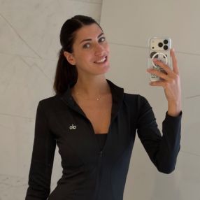 Lucía Vera, Niñera o canguro en Ibiza
