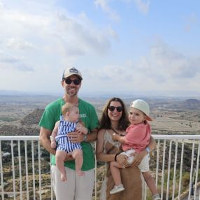 Raquel, Familia en Madrid