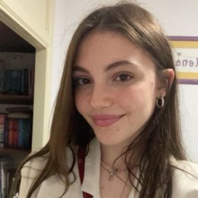 Elena, Niñera o canguro en Lepe