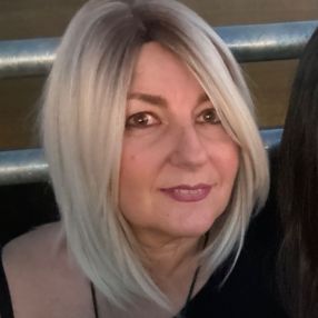 Chani, Niñera o canguro en San Roque