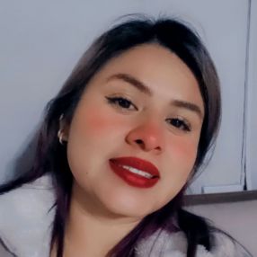 Lucero, Babysitter in Fuenlabrada