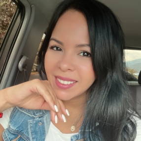 Astrid, Niñera o canguro en Lucena