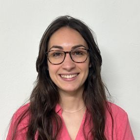Esther, Niñera o canguro en Alacuás