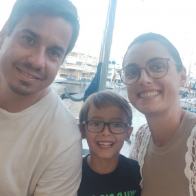 Hoja, Familia en La Oliva