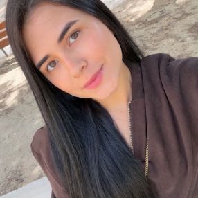 Jeanneth, Niñera o canguro en Játiva
