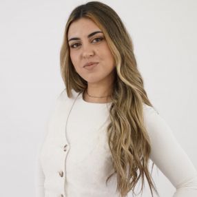 Aroa, Babysitter in La Gineta