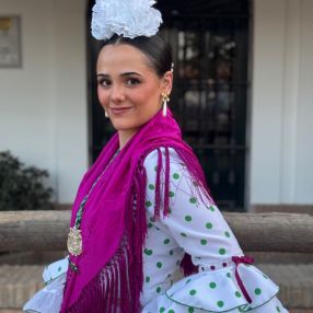 Celia, Niñera o canguro en Trigueros