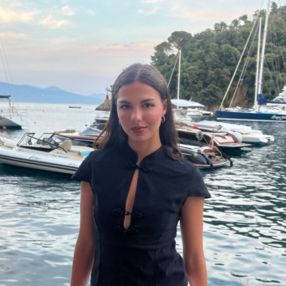 Amanda, Niñera o canguro en Cubelles