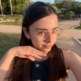 Lusia Valentina, Niñera o canguro en Rafelbuñol