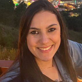 Thalita, Babysitter in Betanzos