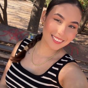 Daniela, Niñera o canguro en Alginet