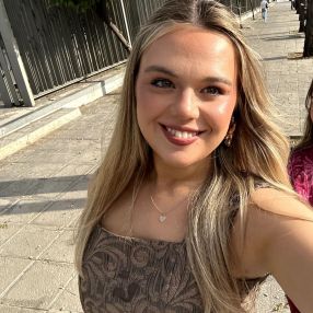 Paula, Niñera o canguro en Alovera
