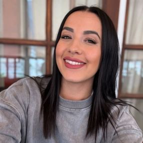 Laura, Niñera o canguro en Adeje