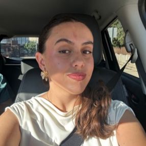 Alba, Babysitter in Montilla