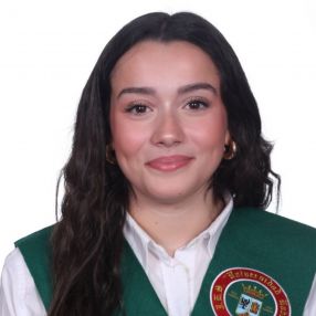 Jimena, Niñera o canguro en Argés