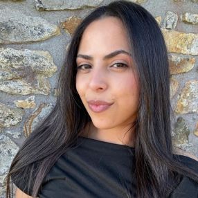 Olaia, Niñera o canguro en Guernica y Luno