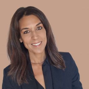 Nuria, Babysitter in Palau-saverdera