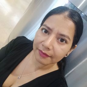 Marli, Niñera o canguro en Oliva