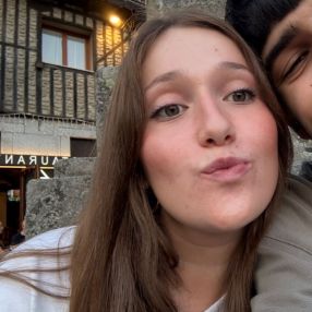 Luz, Niñera o canguro en Pravia