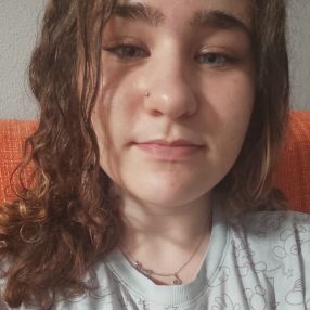 Abril, Babysitter in L'Alcora