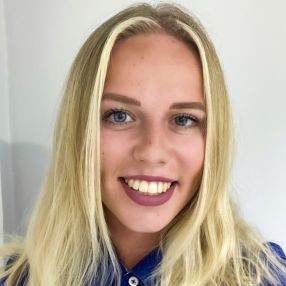 Kristýna, Niñera o canguro en Ingenio