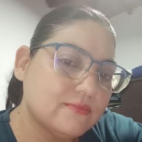 Yuli alexandra, Babysitter in Bermeo