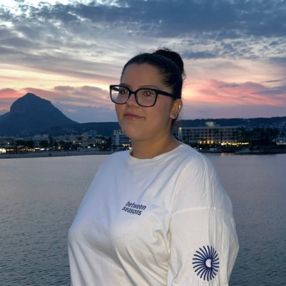 Yasmina, Babysitter in Xàbia