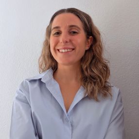 Ana mari, Niñera o canguro en Los Barrios