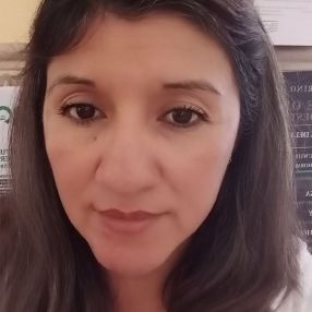 Lucía, Niñera o canguro en Méntrida