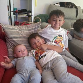 Carolina, Family in Yeles