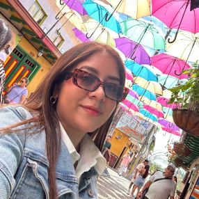 Domenica, Babysitter in Aguadulce