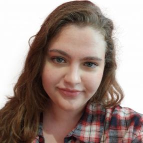 Lucía, Babysitter in Cártama
