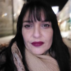 María Isabel, Babysitter in Oia